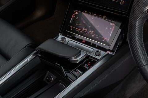 Audi E-Tron SPORTBACK QUATTRO S LINE 33