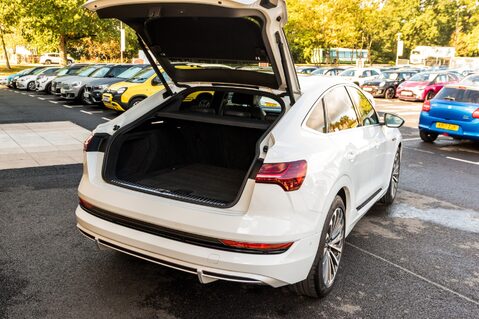 Audi E-Tron SPORTBACK QUATTRO S LINE 36