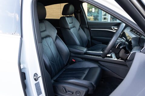 Audi E-Tron SPORTBACK QUATTRO S LINE 32