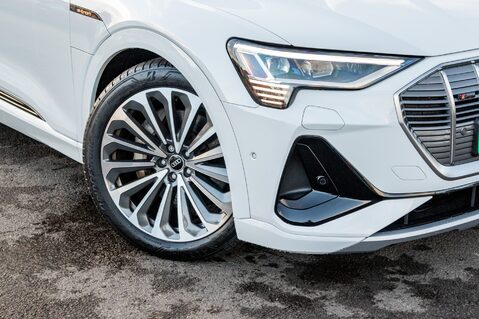Audi E-Tron SPORTBACK QUATTRO S LINE 11