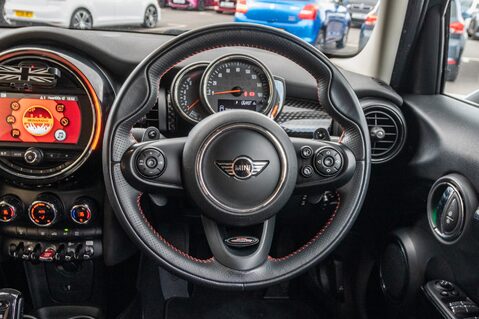 Mini Hatch COOPER S 21