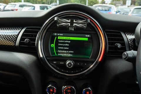 Mini Hatch COOPER S 23