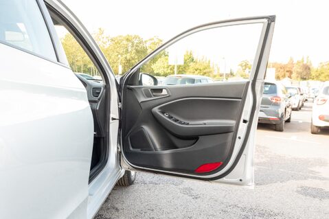 Hyundai i20 MPI SE 14