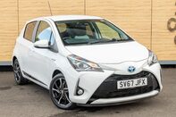 Toyota Yaris VVT-I DESIGN 1