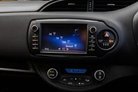 Toyota Yaris VVT-I DESIGN 22