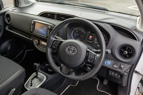 Toyota Yaris VVT-I DESIGN