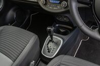 Toyota Yaris VVT-I DESIGN 28