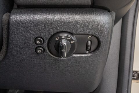 Mini Hatch COOPER 16