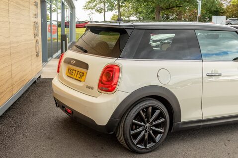 Mini Hatch COOPER 8