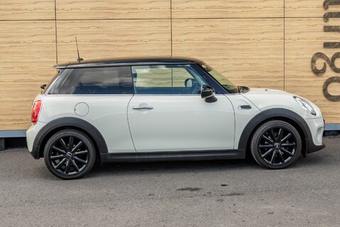 Mini Hatch COOPER 12
