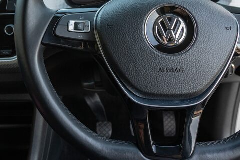 Volkswagen Up HIGH UP TSI 19