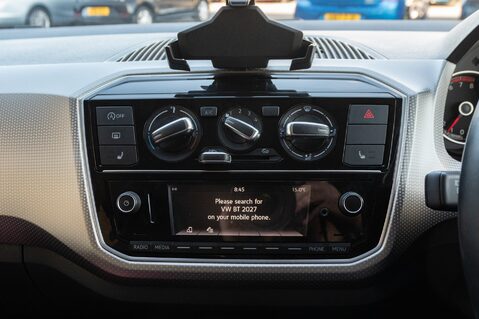 Volkswagen Up HIGH UP TSI 24