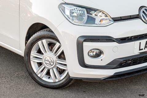 Volkswagen Up HIGH UP TSI 11