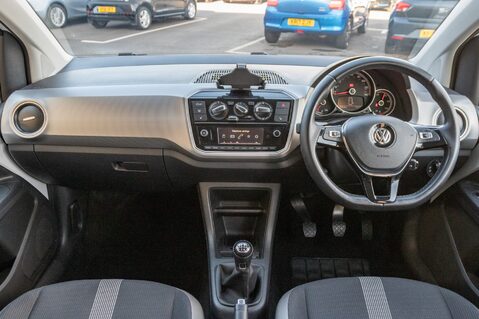 Volkswagen Up HIGH UP TSI 3