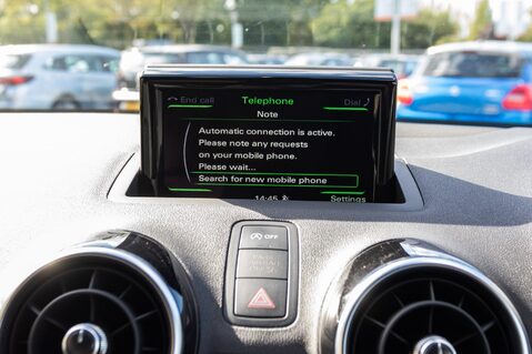 Audi A1 TFSI BLACK EDITION NAV 26