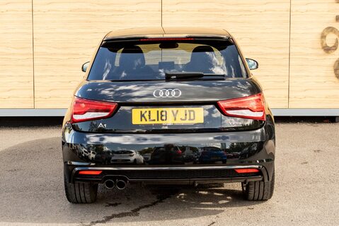Audi A1 TFSI BLACK EDITION NAV 6
