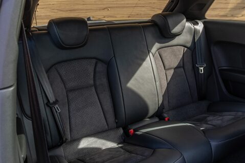 Audi A1 TFSI BLACK EDITION NAV 34
