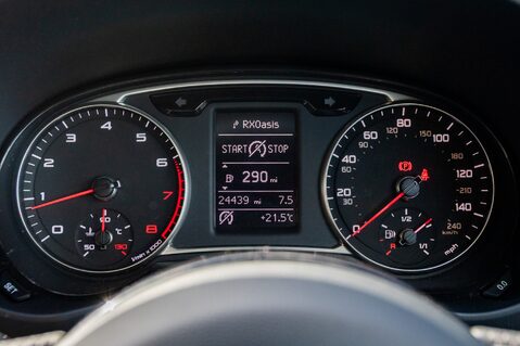 Audi A1 TFSI BLACK EDITION NAV 15