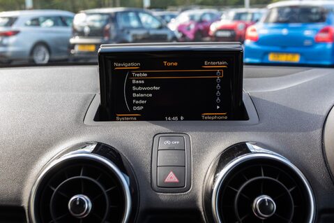 Audi A1 TFSI BLACK EDITION NAV 22