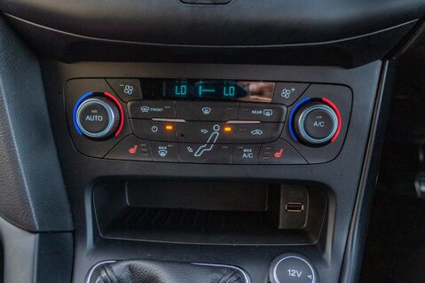 Ford Focus ST-3 34
