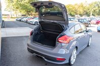 Ford Focus ST-3 35