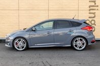 Ford Focus ST-3 11