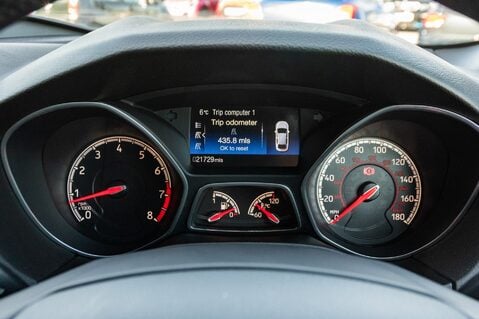 Ford Focus ST-3 13