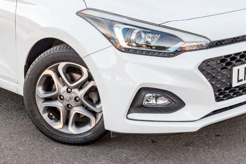 Hyundai i20 T-GDI PLAY 11