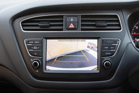 Hyundai i20 T-GDI PLAY 27