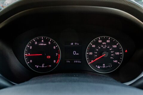 Hyundai i20 T-GDI PLAY 15