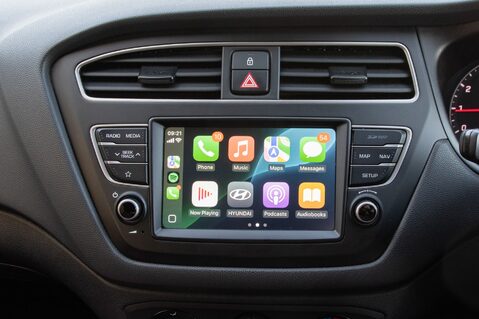 Hyundai i20 T-GDI PLAY 28