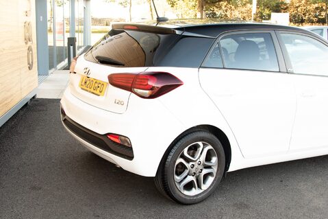 Hyundai i20 T-GDI PLAY 8