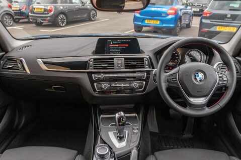 BMW 1 Series 118I SPORT 3