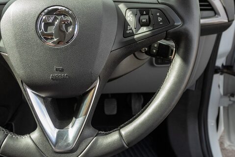 Vauxhall Corsa SE 21