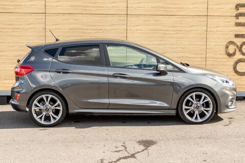 Ford Fiesta ST-LINE X 12