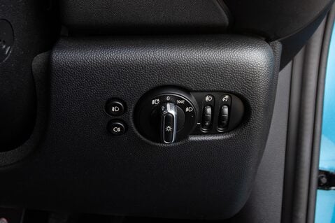 Mini Hatch COOPER SPORT 16