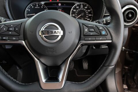 Nissan Juke DIG-T TEKNA PLUS DCT 20