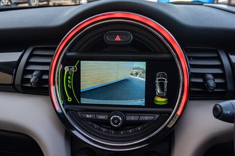 Mini Hatch COOPER 30