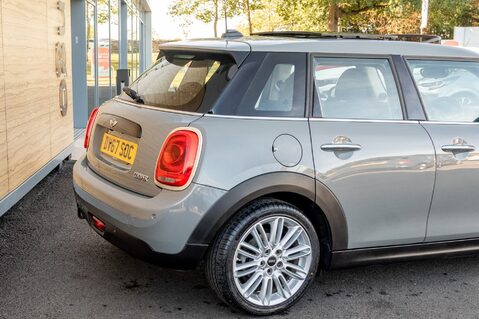 Mini Hatch COOPER 8