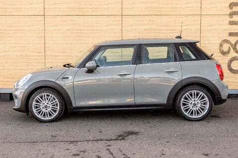 Mini Hatch COOPER 13