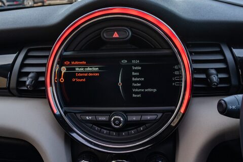 Mini Hatch COOPER 28