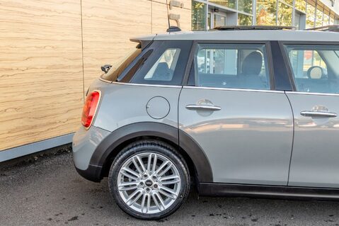 Mini Hatch COOPER 7