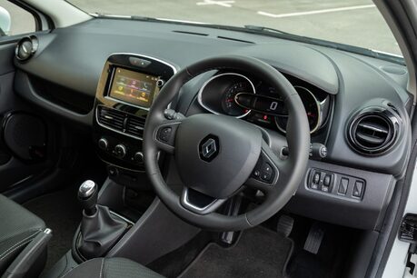 Renault Clio ICONIC TCE