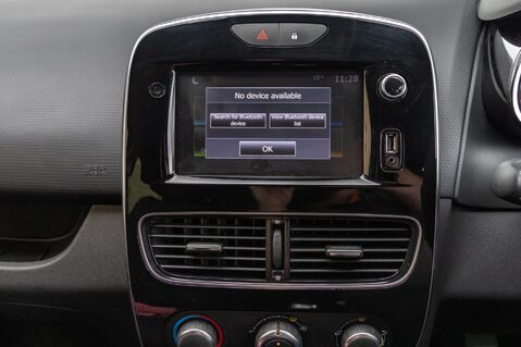 Renault Clio ICONIC TCE 25