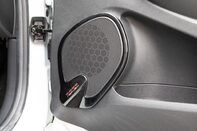 Renault Clio ICONIC TCE 17