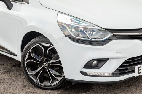 Renault Clio ICONIC TCE 11