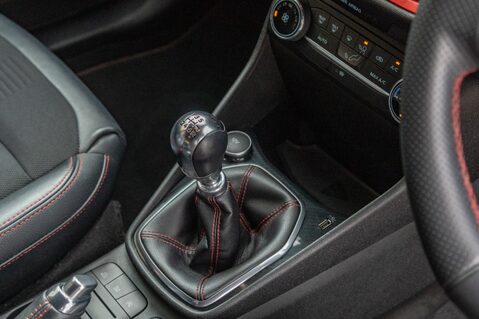 Ford Fiesta ST-LINE X 30
