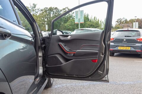 Ford Fiesta ST-LINE X 14