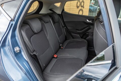 Ford Fiesta TITANIUM 32
