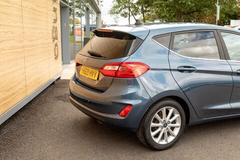 Ford Fiesta TITANIUM 8